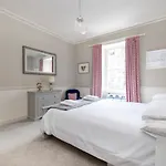 Apartmán Elegant 2-bedroom In Centre *