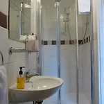 Πανσιόν Alba Hills 3*