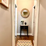 Large 2 Bedroom, Ground Floor Flat, Close To 아파트 *