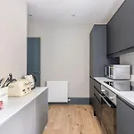 Immaculate 3 Bed With Private Entrance In Inverleith