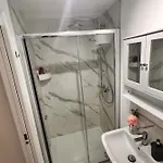 5 En-suite With Independent Entrance 게스트하우스