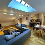 Thistle Lane *