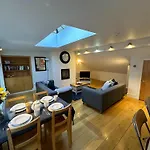 Thistle Lane