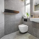 Apartment Elegant 2bed-central -by Homes