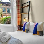 Elegant 2bed-central -by Homes * Edinburgh