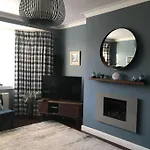 Ultra Stylish Furnished In * Edimburgo