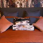 Ultra Stylish Furnished In Edimburgo