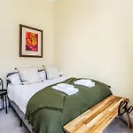 Apartamento Belleville Central St James Quarter Free Offsite Parking & Views By Bonjour Residences *