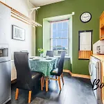 Apartamento Belleville Central St James Quarter Free Offsite Parking & Views By Bonjour Residences *