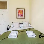 Belleville Central St James Quarter Free Offsite Parking & Views By Bonjour Residences Apartamento