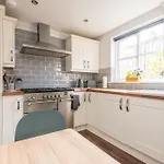 Apartment Cosy Roseburn Apartment, - 2 Bedrooms, Free Parking