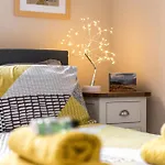 Cosy Roseburn Apartment, - 2 Bedrooms, Free Parking *