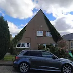 Habitación en casa particular The Retreat Edinburgh, 2-minute Walk To Bus Stop