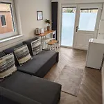 En-suite Double With Private Entrance Edinburgh