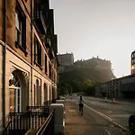 33 Castle Terrace