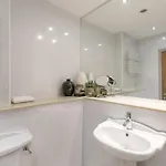 Causewayside - The Address * Edimburgo