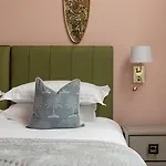 ホテル The Broughton Townhouse エディンバラ