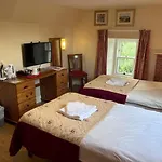 Cumberland Hotel 3*