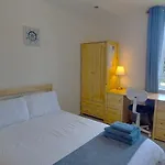 Lovely Rooms, Great Transport, Airport Bus, 5 Mins To Beach, Great Value 招待所 爱丁堡
