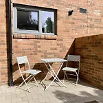 Apartament Heavenly Pad Retreat 300m To With Fast Links To Centre *