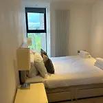 Executive Quartermile Near To Castle University With Park View * Edinburgh