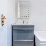 Fab Centre Flat Edinburgh