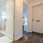 Fab Centre Flat