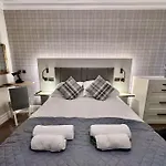 Spectacular 2 Bed, 2 Bath In Centre 公寓 爱丁堡