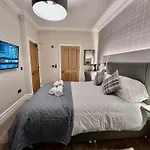 Spectacular 2 Bed, 2 Bath In Centre 公寓 爱丁堡