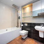 Staycity West End Hotel Edimburgo