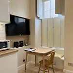 Centre 1bed Flat Near Castle & Uni Apartman Edinburgh