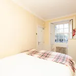Joivy Beautiful Apartment, Private Garden, Calton Hill * Edimburgo