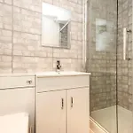 Joivy Beautiful Apartment, Private Garden, Calton Hill *