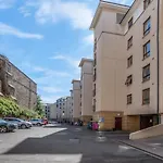 Modern 2 Bedroom In Centre Appartamento *