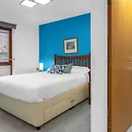 Modern 2 Bedroom In Centre Edimburgo