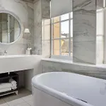 Doubletree By Hilton Centre 4*