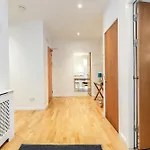 Apartman Beautiful Designer 2 Bed 2 Bath Old Town - Parking *