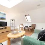 Joivy Superb Flats In The Heart Of