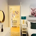 Deluxe Centre Appartamento *