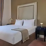 爱丁堡辉盛阁国际公寓 4*