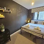 Rooftop Retreat Apartament *