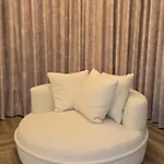 Apartmán 2 Bedroom Sofa Bed In Livingroom Castle View 1st Floor Sleeps 6 Edinburgh