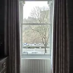 2 Bedroom Sofa Bed In Livingroom Castle View 1st Floor Sleeps 6 *
