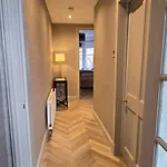 Apartmán 2 Bedroom Sofa Bed In Livingroom Castle View 1st Floor Sleeps 6 Edinburgh