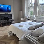 2 Bedroom Sofa Bed In Livingroom Castle View 1st Floor Sleeps 6