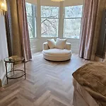 Apartmán 2 Bedroom Sofa Bed In Livingroom Castle View 1st Floor Sleeps 6 Edinburgh