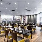 Radisson Blu Hotel, Centre 4*