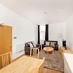Joivy Superb Flats In The Heart Of Edinburgh