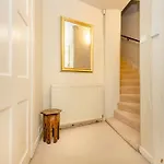 Joivy Chic And Spacious House At The Heart Of The Daire Edinburgh