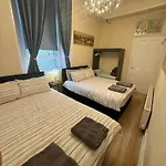 Апартаменты One Bedroom Flat In Old Town , Heart Of Flat Sleeps 4 Эдинбург